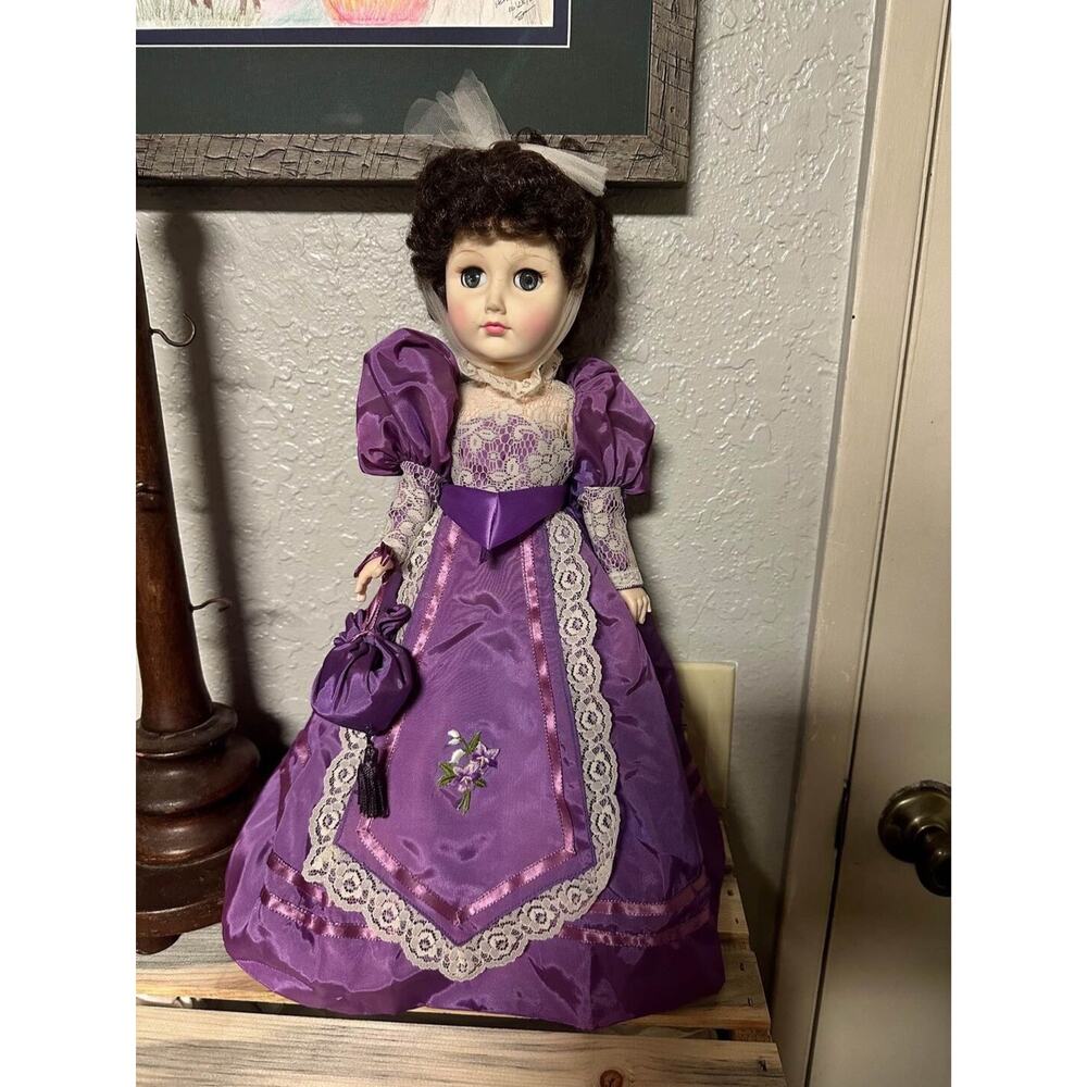 Effanbee Budapest Doll‎ “The Age of Elegance”